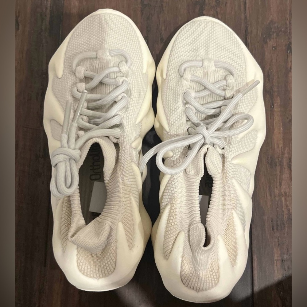 Size 4 - adidas Yeezy 450 Cloud White
